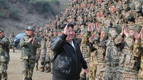 North Korea fires missiles as Blinken visits Seoul – DW – 03/18/2024