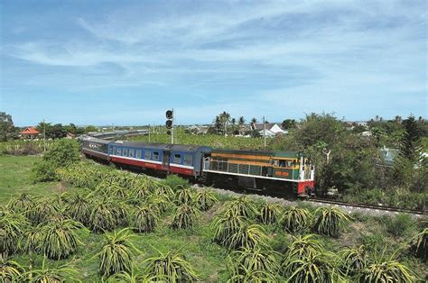 TRAVELING BY TRAIN IN VIETNAM 2020 | SASCO Travel