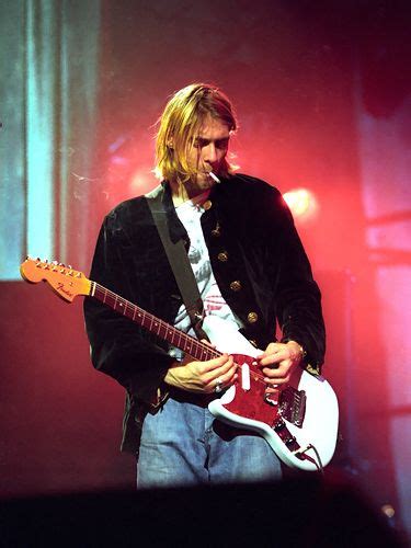 20 Iconic Guitars | Kurt cobain, Nirvana, Nirvana kurt cobain