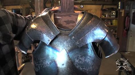 Fabrication d'armure médiévale Making of medieval armor #17 - YouTube