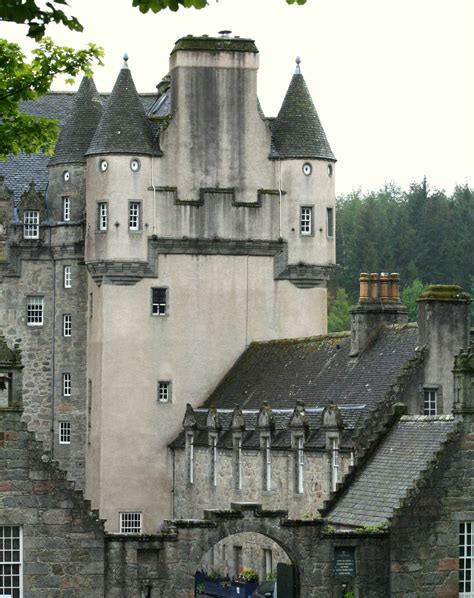 Castle Fraser | Дворцы