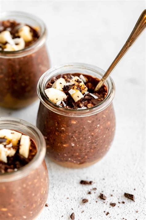 Chocolate Overnight Oats - Eat With Clarity