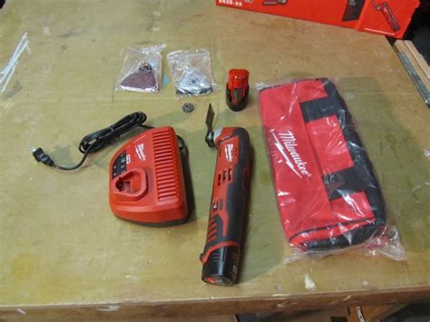 Milwaukee M12 Cordless Multi-Tool - Concord Carpenter