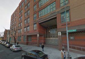 (UPDATED) Bogus Bomb Threat in Long Island City High School Leads to Evacuation: NYPD - LIC Post