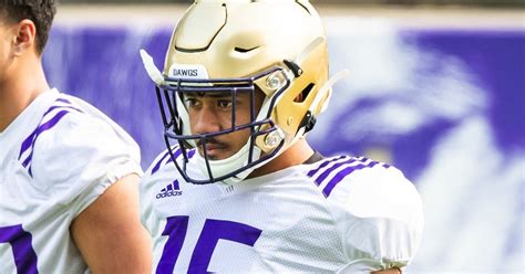 Report: UW Huskies LB Daniel Heimuli enters transfer portal | The Seattle Times