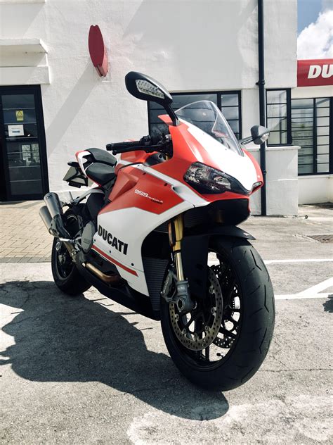 959 Panigale Corse : r/Ducati