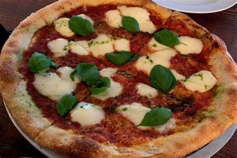 The 8 Best Pizza Delivery Places near Downtown Vancouver