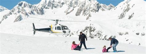 Helicopter Flight (with Snow Landing) in Franz Josef Glacier, New Zealand