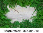 Photo of Festive garland on green background | Free christmas images