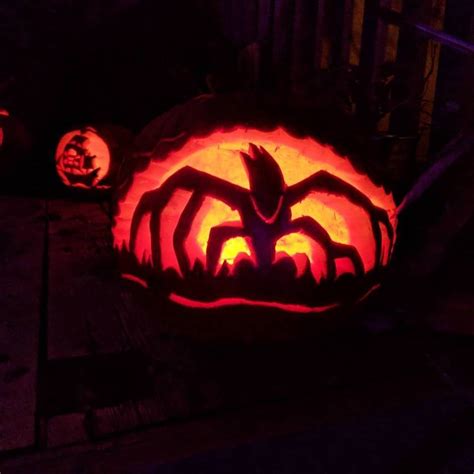 Stranger Things Pumpkin Carving my friend's sister did : halloween