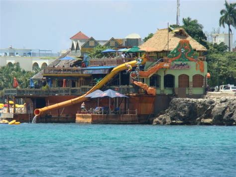 Margaritaville, Montego Bay, Jamaica! Jimmy's flagship store on the Hip ...