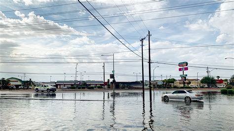 Heavy rain causes flooded streets, water rescues in Southern Nevada