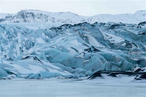 A Guide to Glacier Hiking in Iceland - RavenousTravellers