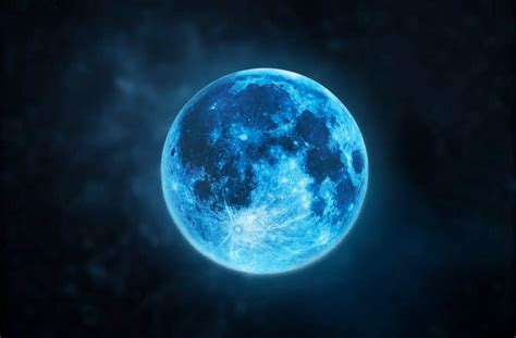 This Rare Blue Moon Falls On Halloween For The First Time In 2 Decades - Secret Miami