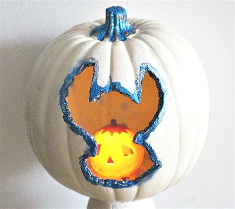 Make A Fun and Easy To Make Lilo & Stitch Pumpkin For Halloween