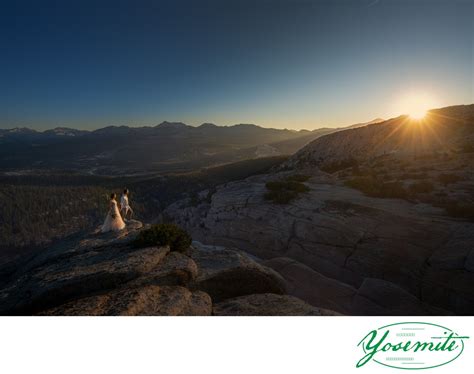 Glacier Point Sunrise - Yosemite Wedding Photographers