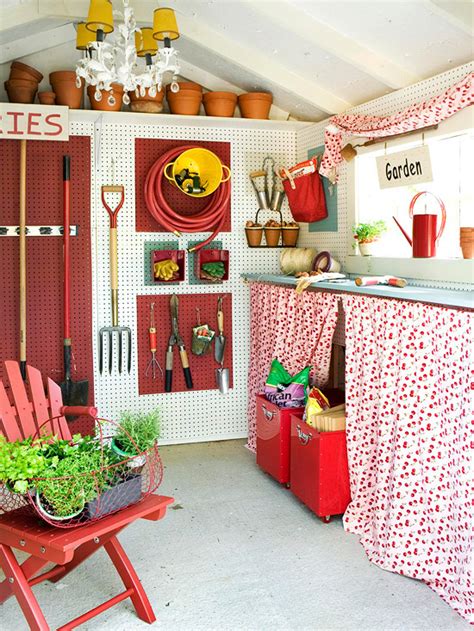 33 Practical Garden Shed Storage Ideas - DigsDigs