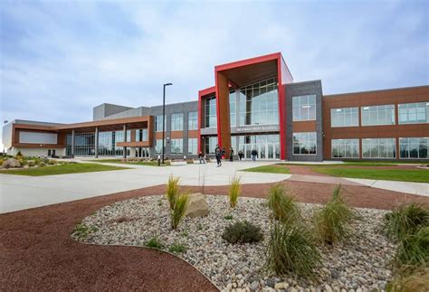 Miron Construction | Neenah High School