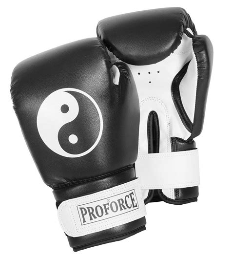 Different Types of Boxing Gloves: An Overview | AWMA Blog