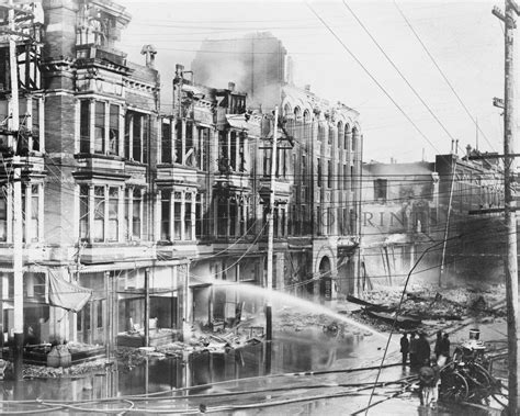 San Francisco Earthquake Photo Fire Truck Firemen Fighting Fire 1906 ...