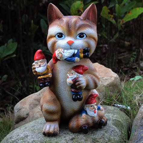 Funny Garden Gnomes Large - GARDEN GNOME STATUE CAT MASSACRE FUNNY GNOMES SCULPTURE ... / Teresa ...