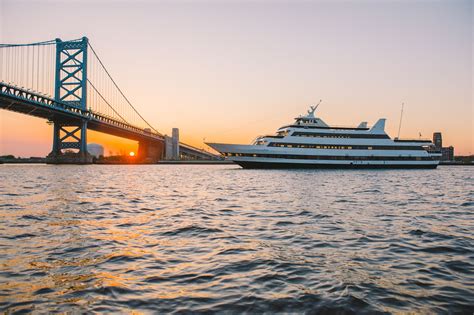 Spirit of Philadelphia Signature Dinner Cruise