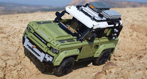 2020 Land Rover Defender Gets Its Own, Extremely Detailed LEGO Technic Set | Carscoops