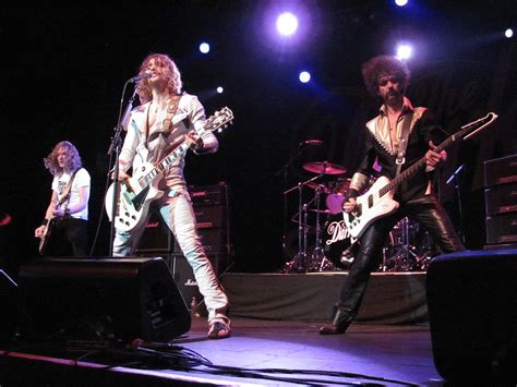 The Darkness (band) - Wikipedia