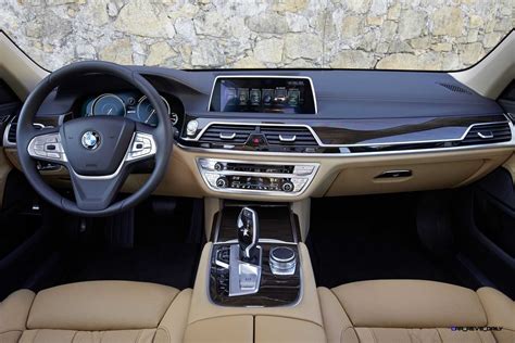 2016 BMW 750Li Interior 1