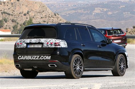 Mercedes-Benz GLS Turns Up The Style For 2023 | CarBuzz