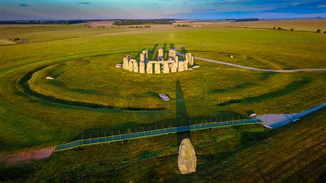 Underground mega-monument found near Stonehenge | Science News for Students