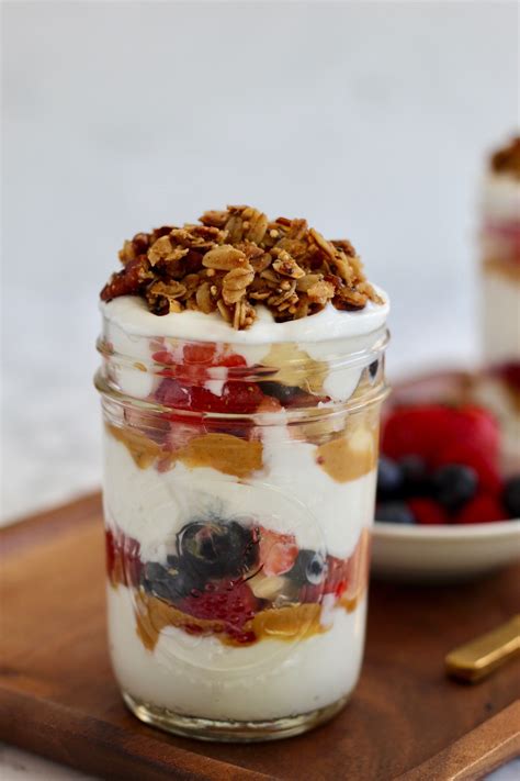 Looking for a quick, make-ahead breakfast? Throw this healthy yogurt ...