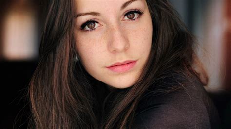 women, Face, Freckles, Brown eyes, Brunette HD Wallpapers / Desktop and Mobile Images & Photos