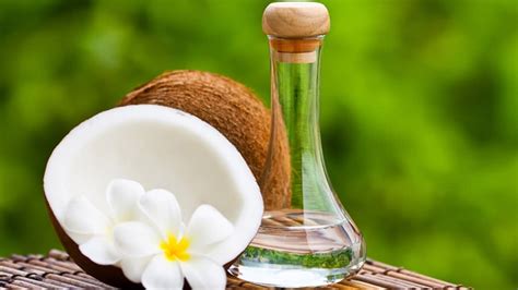 How Coconut Oil Massage Can Beneficiate You? - Alternative Health Blog