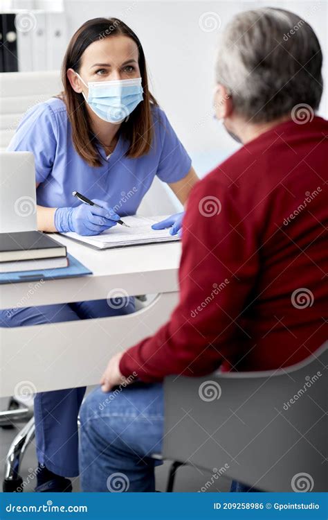 Female Doctor Conducts a Medical Interview with the Senior Patient Stock Photo - Image of doctor ...