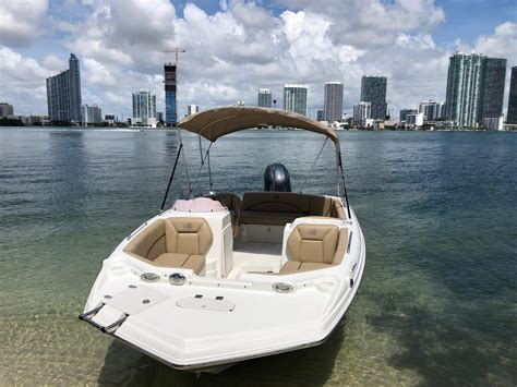 Rent Boat Miami FL For 5-Hours Now | Rent The Best Boats