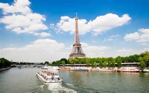 Total 60+ imagen eiffel tower seine river cruise - fr.thptnganamst.edu.vn