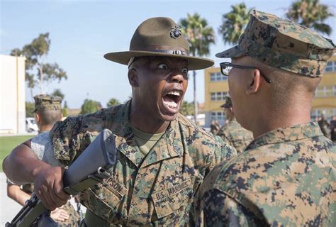 Recruits at boot camp getting some extra personal space over COVID-19 concerns