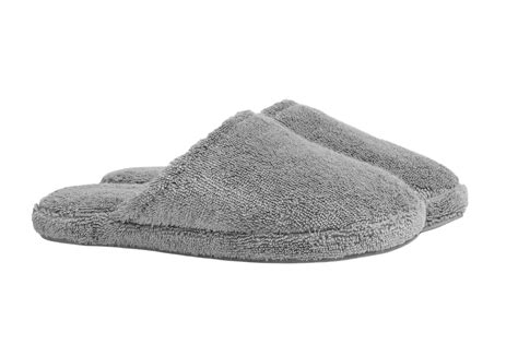 19 Best Slippers For Men In 2022: Plush, Comfy Options To Pamper Your ...