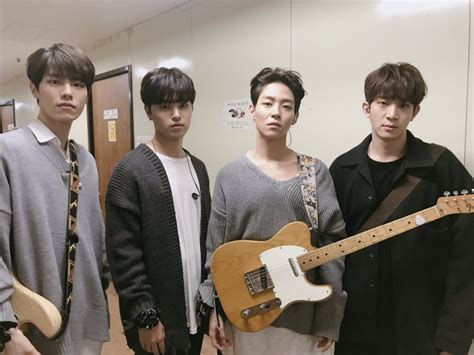 The Rose Kpop Band Logo : The rose facts the rose (더로즈) consists of 4 members: