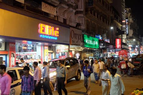 Night Time Shopping Near New Market in Kolkata Editorial Stock Photo ...