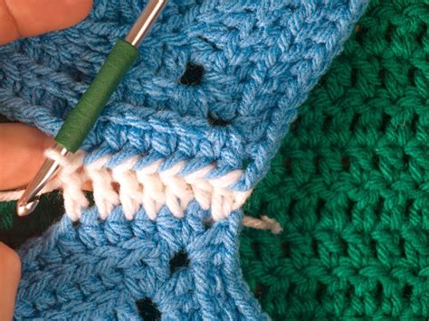 CrochetByKarin: Connecting Squares Using Double Crochet | Crochet motif, Double crochet, Crochet ...