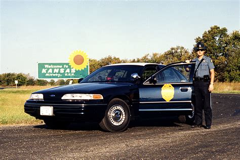 Kansas Highway Patrol 1992 Ford Crown Victoria | Police cars, Old ...