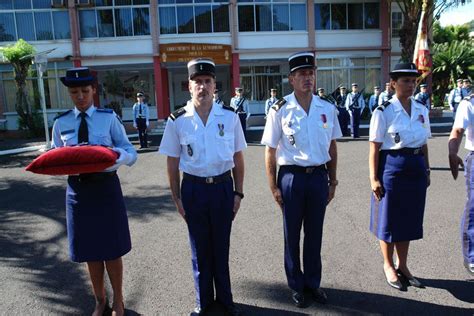 Police | France | Military dress uniform, Military women, French women