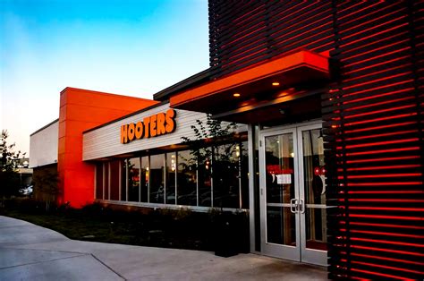 Hooters | Galveston, TX - Retail Investment Group, LLC.