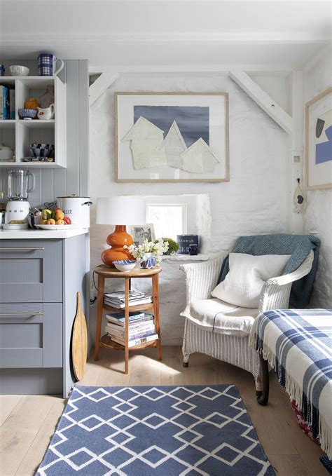 Tour this beautiful country cottage in the Scottish Highlands | Homes ...