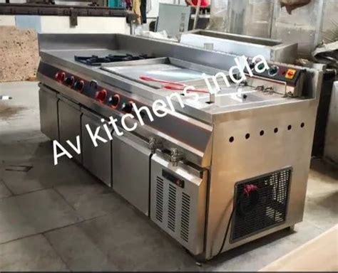 Cloud Kitchen Equipment at Rs 100000 | Commercial Kitchen Equipment in New Delhi | ID: 2848979536773