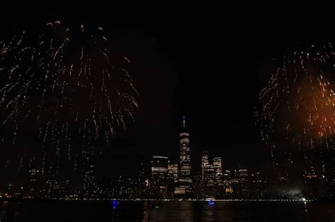 Premium Photo | New York Manhattan fireworks New York Fireworks over ...