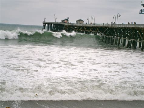 High Surf (7ft sets) hitting San Clemente Pier, CA June 8th 2013 | San clemente pier, San ...