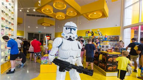 Big crowd builds for Australia-first Lego Store at Dreamworld